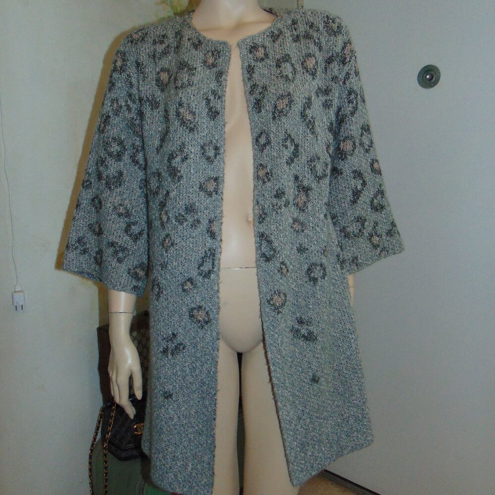 Cupcakes and Cashmere Cardigan Women Small Leopard Animal Print Open Front Gray